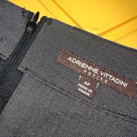 Adrienne Vittadini Dark Gray short sleeve dress size 6P - Picture 8 of 11
